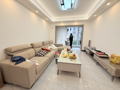 3室2廳2陽臺(tái) 實(shí)地花鶴翎