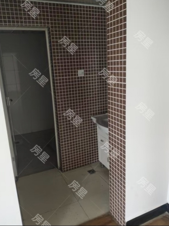 2室2廳1陽(yáng)臺(tái) 金順苑衛(wèi)生間