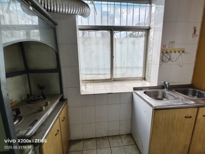 2室2廳1陽(yáng)臺(tái) 金利園