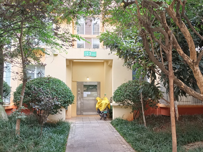 4室2廳3陽臺(tái) 時(shí)代風(fēng)華二期其他