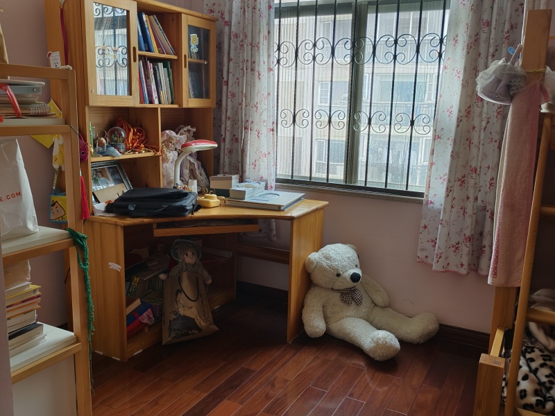 4室2廳4陽臺 玫瑰灣小區(qū)別墅臥室