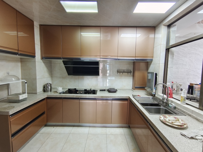 4室2廳2陽(yáng)臺(tái) 德潤(rùn)朗悅灣廚房