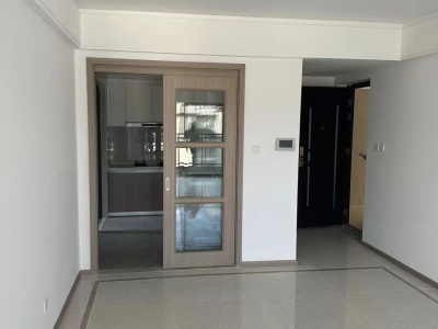 3室2廳2陽(yáng)臺(tái) 綠地滇池國(guó)際健康城