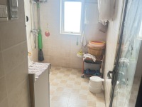 3室2廳2陽臺 都市名園衛(wèi)生間