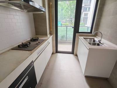 4室2廳2陽臺 實地花鶴翎