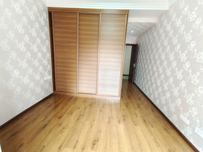 4室2廳2陽(yáng)臺(tái) 德潤(rùn)朗悅灣臥室