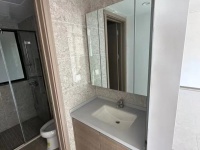 3室2廳2陽臺 綠地滇池國際健康城衛(wèi)生間