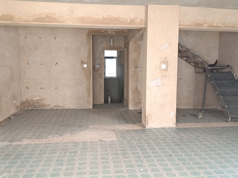 4室2廳3陽臺(tái) 時(shí)代風(fēng)華二期客廳