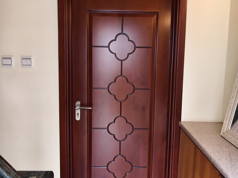 4室2廳4陽臺 玫瑰灣小區(qū)別墅門廳