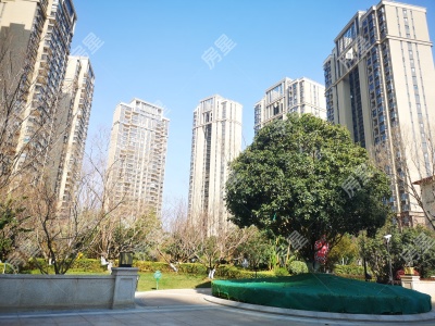 3室2廳1陽(yáng)臺(tái) 萬(wàn)科翡翠濱江一期