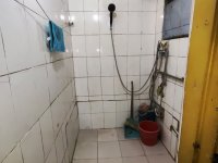 3室1廳1陽臺 春光小區(qū)衛(wèi)生間