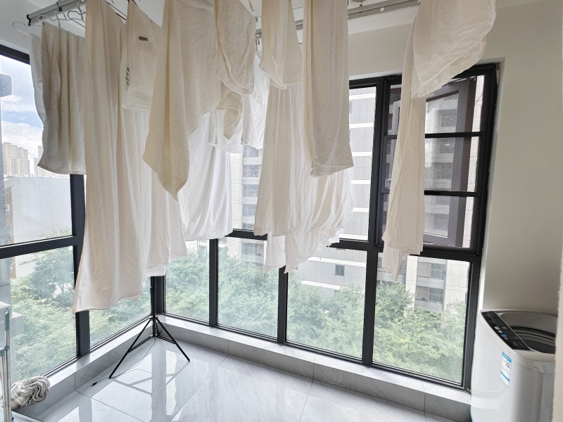 2室2廳 京江欣翠A10地塊回遷房陽(yáng)臺(tái)