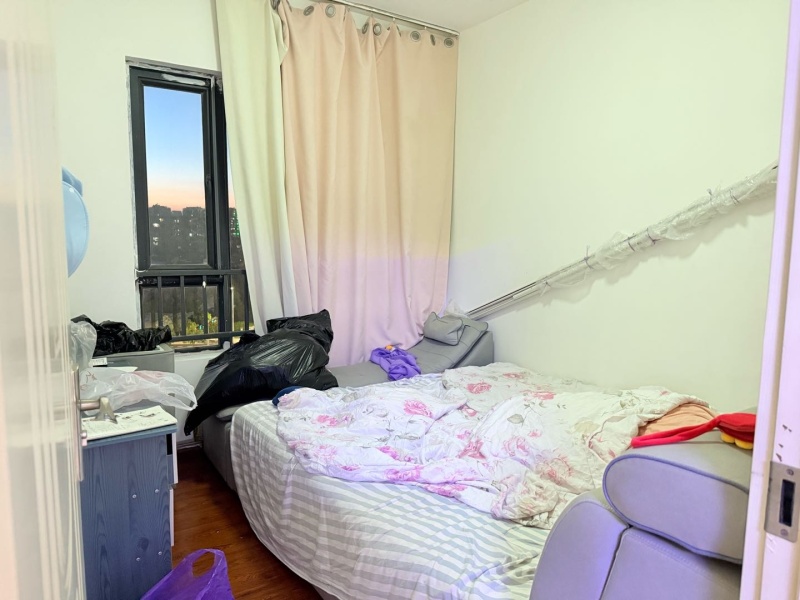 3室2廳2陽臺 新亞洲星云園臥室