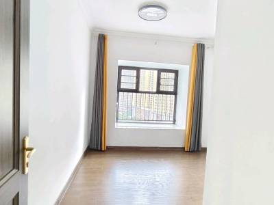 3室2廳2陽臺 碧桂園春城映象二期