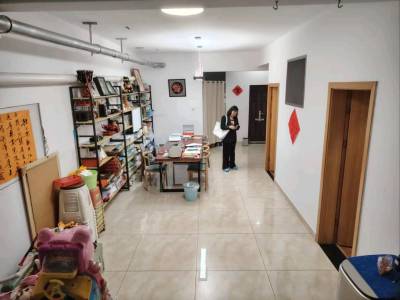 5室2廳2陽臺 新亞洲星辰園