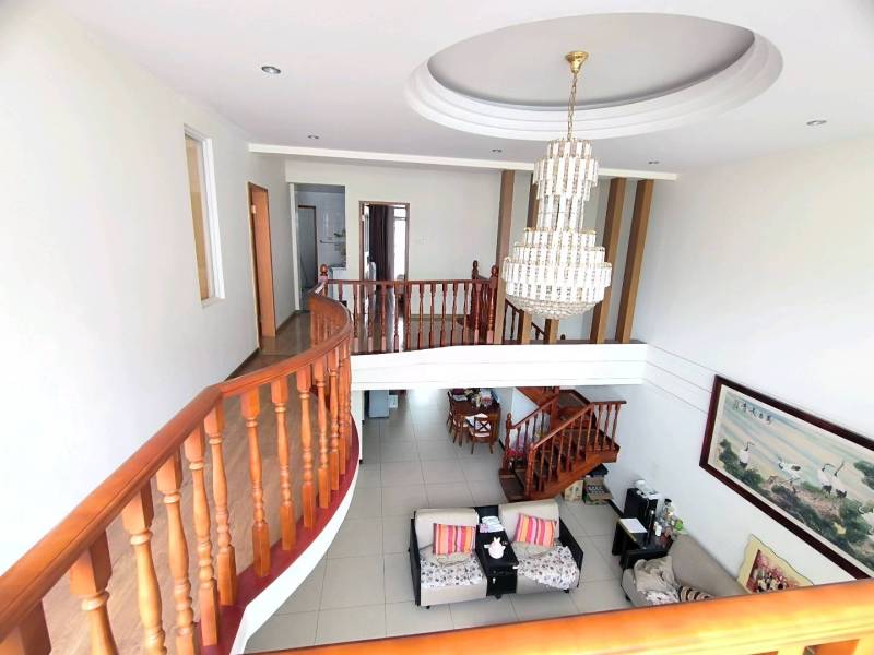 5室3廳1陽臺(tái) 鑫逸苑其他