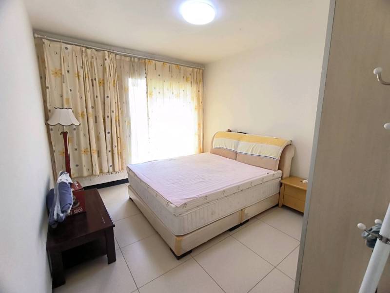 5室3廳1陽臺(tái) 鑫逸苑臥室