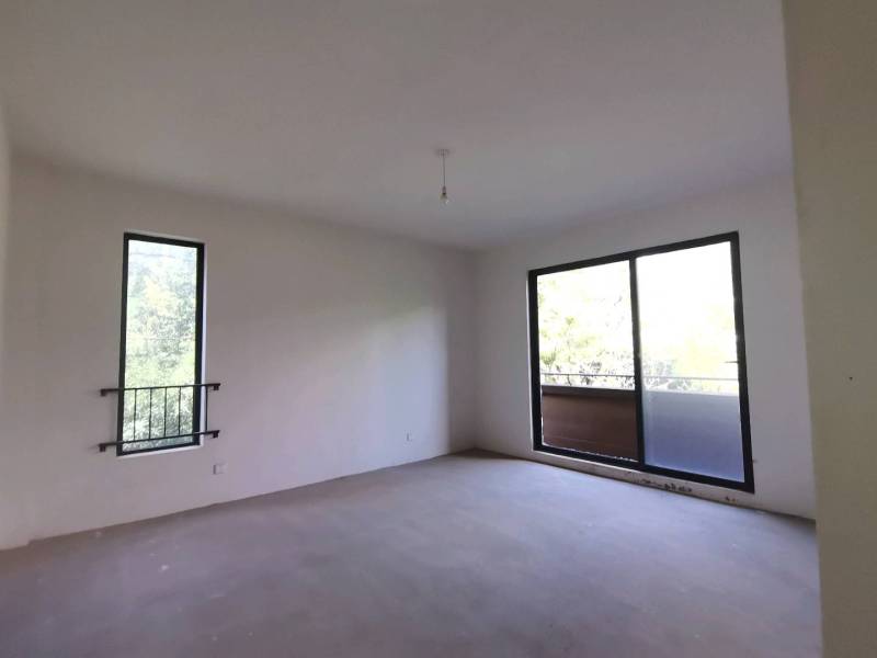 6室2廳3陽臺 溪麓南郡別墅臥室