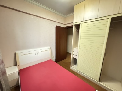 3室2廳2陽臺 假日城市