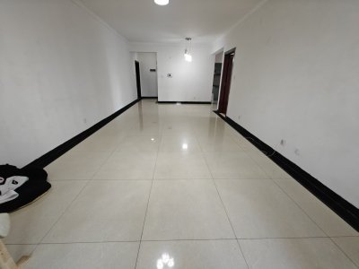 3室2廳1陽臺 同德昆明廣場B區(qū)