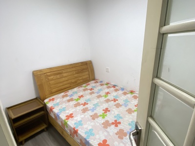 1室1廳1陽(yáng)臺(tái) 江東花城