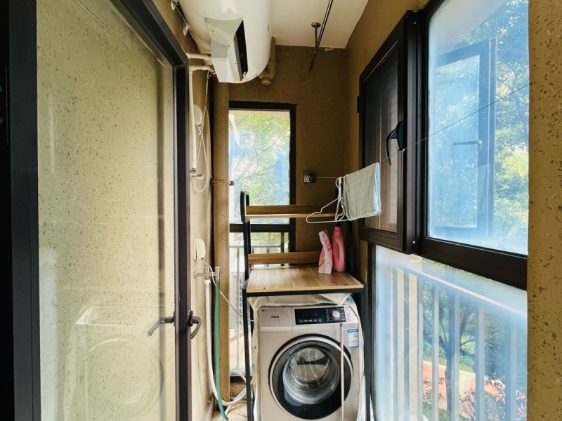 3室2廳1陽臺 金地悅天下一期陽臺