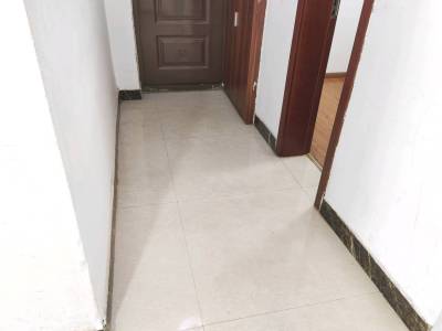 4室2廳1陽臺 溪畔麗景