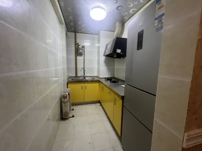 1室1廳1陽(yáng)臺(tái) 同德昆明廣場(chǎng)B區(qū)