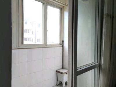 3室2廳1陽(yáng)臺(tái) 怡芳苑