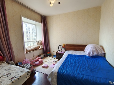 3室2廳2陽(yáng)臺(tái) 華龍人家