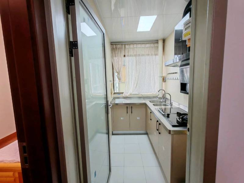 2室2廳2陽臺 世紀(jì)俊園廚房