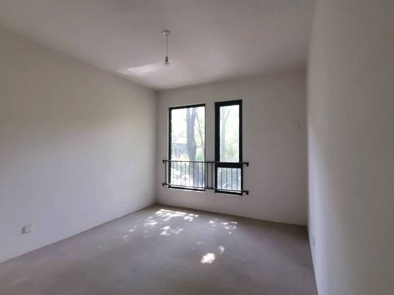 6室2廳3陽臺 溪麓南郡別墅臥室