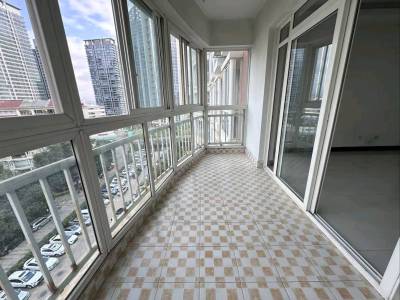 3室2廳2陽臺 景秀花園