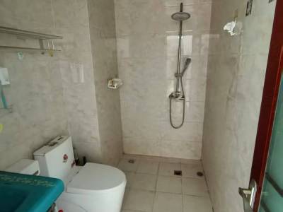 2室2廳2陽臺 俊發(fā)盛唐城