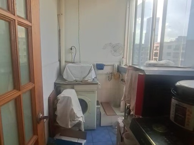 5室2廳3陽臺 北辰小區(qū)杜鵑苑陽臺