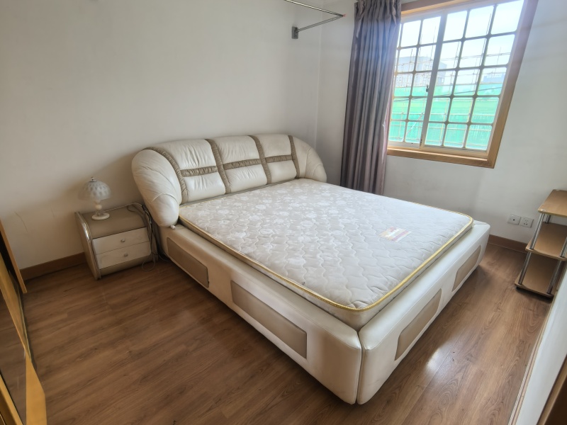 2室2廳 華山東路96號臥室