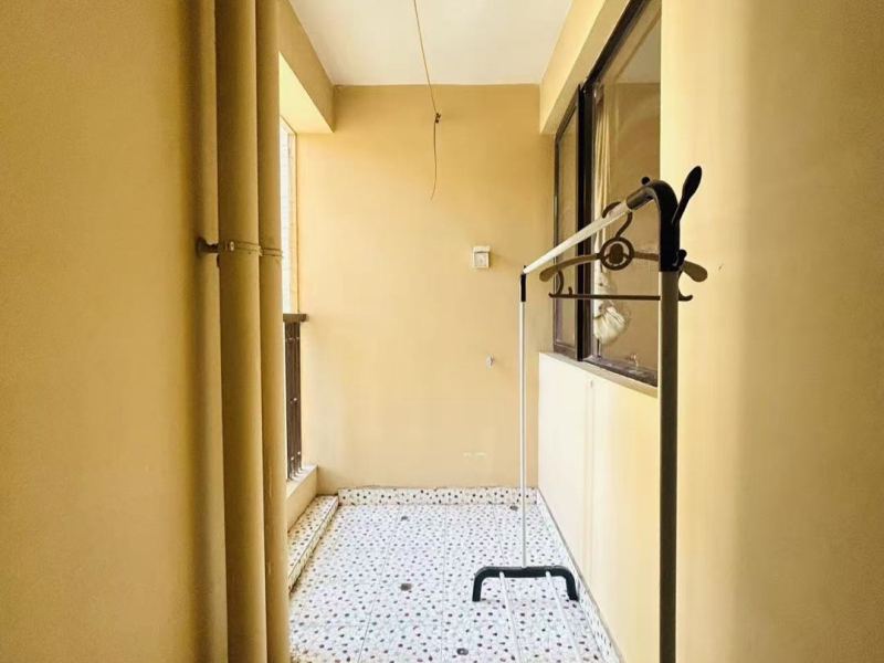 3室2廳 盛高大城一期陽臺