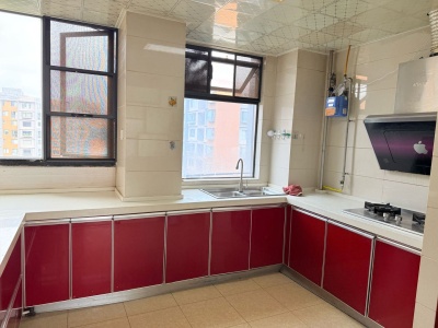 4室2廳2陽臺 新亞洲星云園