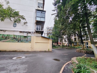 3室2廳1陽臺 東華小區(qū)