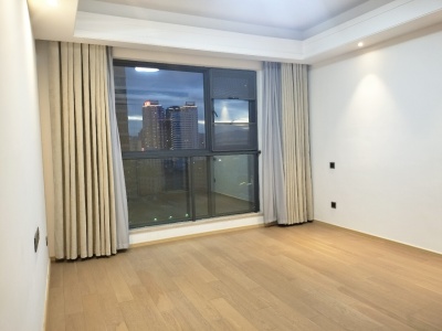 4室2廳2陽臺 俊發(fā)逸天峰