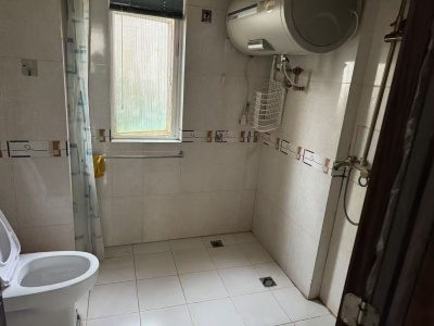 3室2廳2陽臺(tái) 玫瑰灣小區(qū)