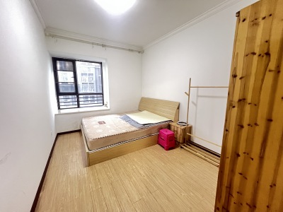 3室2廳1陽臺 萬彩城一期