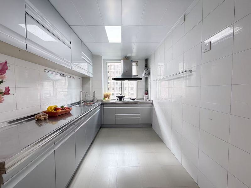 4室2廳2陽臺 世紀城玉春苑廚房