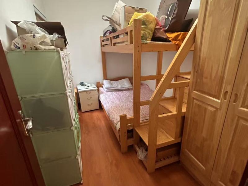 4室2廳1陽臺 滇池衛(wèi)城鉑睿臥室