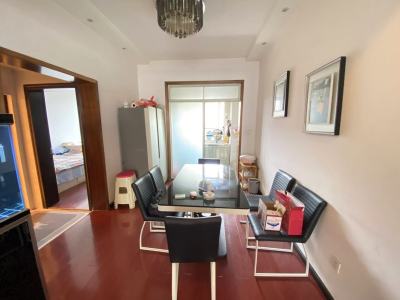 3室2廳2陽(yáng)臺(tái) 華龍人家