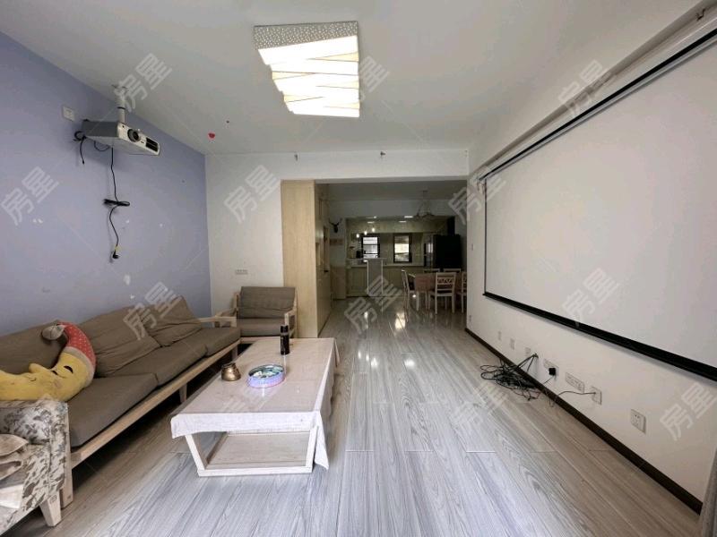 3室2廳2陽(yáng)臺(tái) 銀海白沙郡客廳