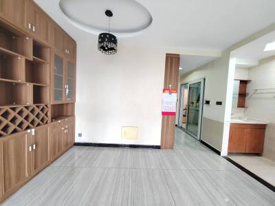 3室2廳2陽臺 銀河北庭