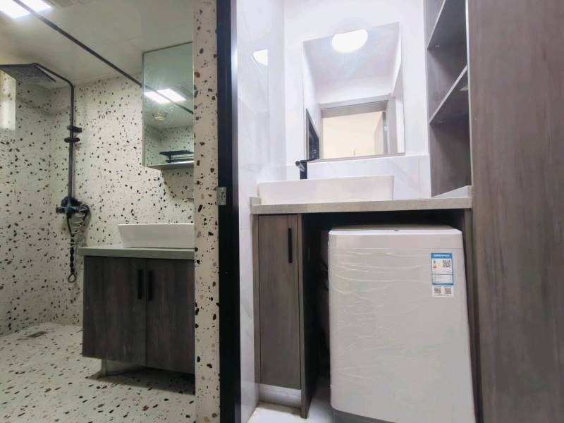 3室2廳1陽(yáng)臺(tái) 大東新村2號(hào)衛(wèi)生間