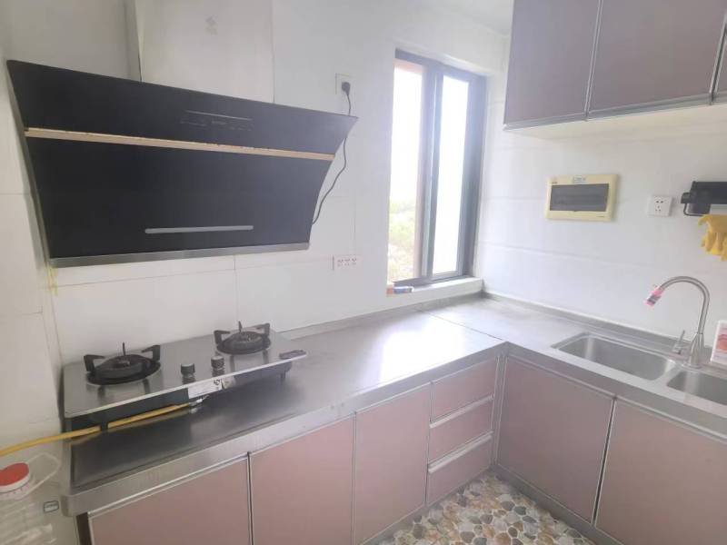 2室2廳1陽臺 潤城十一區(qū)廚房