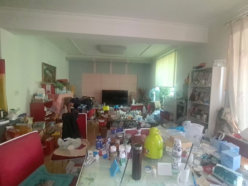 5室2廳3陽臺 北辰小區(qū)杜鵑苑餐廳